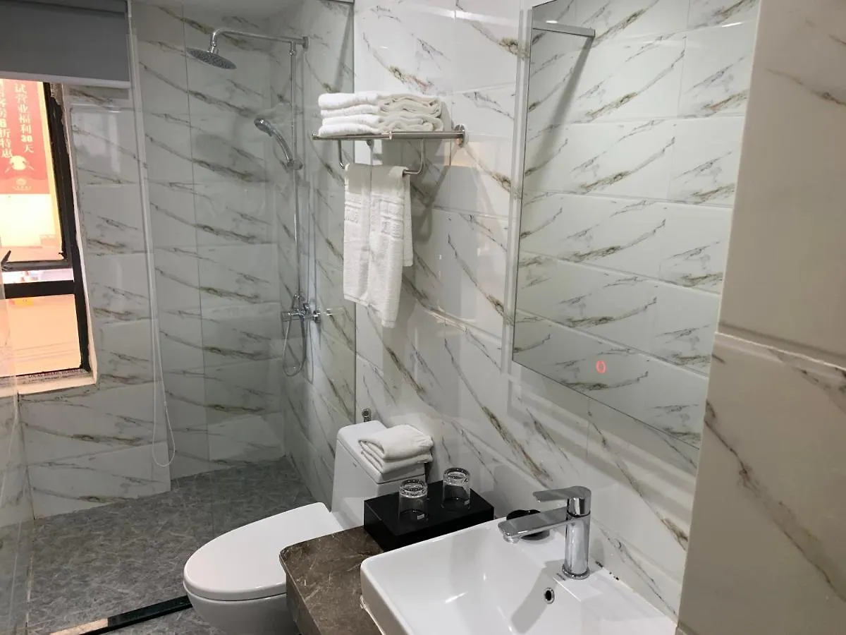 سيهانوكفيل Az. Aliya International Hotel