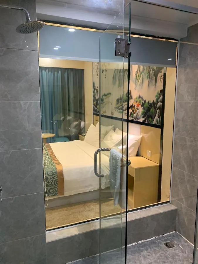 سيهانوكفيل Az. Aliya International Hotel